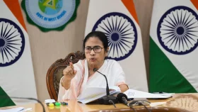 বিক্ষোভে বিপাকে মমতা, বাংলাদেশের প্রসঙ্গ টেনে দুষলেন বিরোধীদের