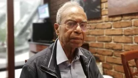 লেখক গোলাম মুরশিদ মারা গেছেন