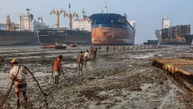 সীতাকুণ্ডে শিপ ইয়ার্ডে বিস্ফোরণ, দগ্ধ ১২