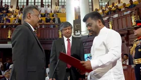শ্রীলঙ্কার প্রেসিডেন্ট হিসেবে শপথ নিলেন দিশানায়েকে