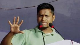 সচিবালয় ‘আওয়ামী’ মুক্ত করার হুঁশিয়ারি হাসনাতের
