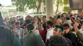 সচিবালয়ে ঢুকে পড়া শিক্ষার্থীদের লাঠিপেটা
