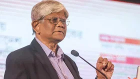 রেলের কর্মচারীদের দাবি নিয়ে যা জানালেন অর্থ উপদেষ্টা