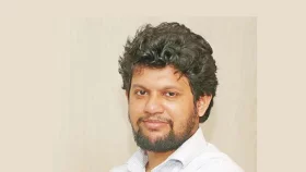 মব করলে ডেভিল বলে ধরে নেওয়া হবে: উপদেষ্টা