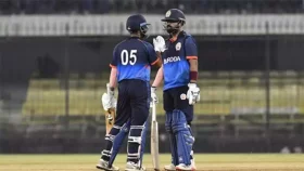 টি-টোয়েন্টিতে ৩৪৯ রান ও ৩৭ ছক্কার বিশ্বরেকর্ড