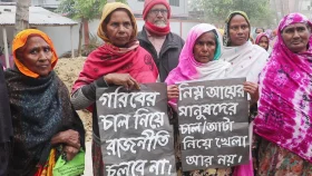 ‘গরিবের চাল-আটা নিয়ে নোংরা রাজনীতি বন্ধ করতে হবে’