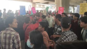 আদিবাসী ছাত্র-জনতার কর্মসূচিতে হামলা, আহত অনেকে