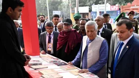 অমর একুশে বইমেলার উদ্বোধন করলেন প্রধান উপদেষ্টা