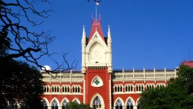 কিডনির সঙ্গে স্ত্রীও হারালেন স্বামী
