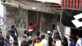টাঙ্গাইলে আওয়ামী লীগের কার্যালয় ভাঙচুর, নেতাদের বাড়ি ভাঙার ঘোষণা