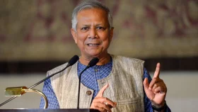 স্বৈরাচারী সরকার নিয়ে সতর্ক থাকার আহ্বান প্রধান উপদেষ্টার