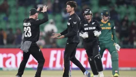 দক্ষিণ আফ্রিকাকে হারিয়ে চ্যাম্পিয়ন্স ট্রফির ফাইনালে নিউজিল্যান্ড