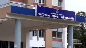 ডাকাতের কবলে তরমুজের ট্রলার, আহত ৮