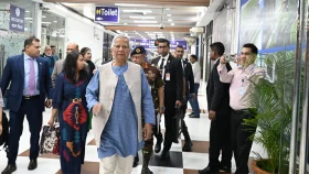 চীন সফর শেষে দেশে ফিরলেন প্রধান উপদেষ্টা