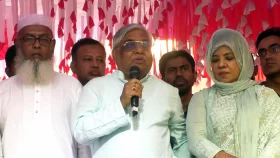 বরকত উল্লাহ বুলু অসুস্থ, নেওয়া হচ্ছে ঢাকায়