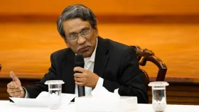আলোচনার মাধ্যমে জাতীয় সনদ তৈরি করা যাবে: আলী রীয়াজ