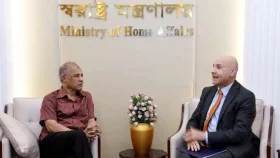 অবৈধ অভিবাসন রোধ ও পুলিশের সামর্থ্য বাড়াতে সহযোগিতা করবে ইতালি