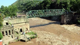 ঝিলমের পানি ছেড়ে দেয়ায় কাশ্মীরের পাকিস্তান অংশে আকস্মিক বন্যা