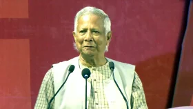 শ্রমিককে আগের অবস্থায় রেখে নতুন বাংলাদেশ সম্ভব নয়: প্রধান উপদেষ্টা