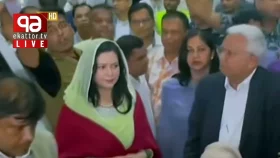 ১৭ বছর পর দেশের মাটিতে জোবাইদা রহমান