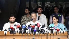‘আওয়ামী লীগের কার্যক্রম নিষিদ্ধ করার প্রজ্ঞাপন পরবর্তী কর্মদিবসে’