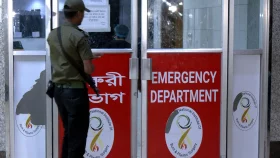 বাড্ডায় গ্যাস বিস্ফোরণে দগ্ধ শিশুর মৃত্যু, আশঙ্কাজনক চার