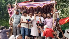 ৪৮ ঘণ্টার জন্য আন্দোলন স্থগিত করলেন ইশরাক