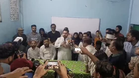 সরকার ধীর গতিতে কাজ করছে: নাহিদ ইসলাম