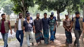 টাঙ্গাইলে প্রবাসীর গাড়িতে ডাকাতি, গ্রেপ্তার পাঁচ
