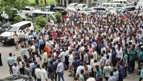 চাকরি অধ্যাদেশ বাতিল না হলে কঠোর আন্দোলনের হুঁশিয়ারি