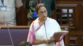 বাংলাদেশে বিএসএফের পুশইন নিয়ে মমতার ক্ষোভ