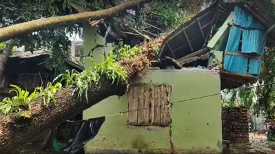 ইমেজ: একাত্তর।