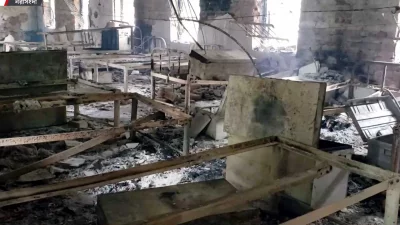 কারাগারে হামলা চালিয়ে বহু অস্ত্র লুট, জঙ্গিসহ আট শতাধিক বন্দি ছিনতাই। 