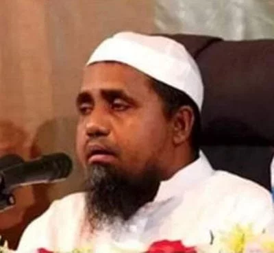   আল্লামা মুফতি আবদুল মালেক। 